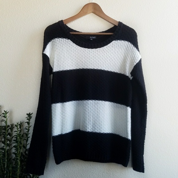 a.n.a Sweaters - 🌿a.n.a • striped slouchy oversized Knit Sweater